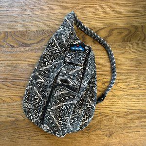 KAVU Rope Sling Bag 25th Anniversary Edition Tribal Print Black White Pockets